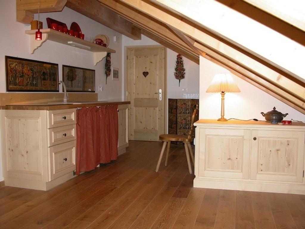 Mansarda Dolomiti Apartman Rasun di Sopra Szoba fotó