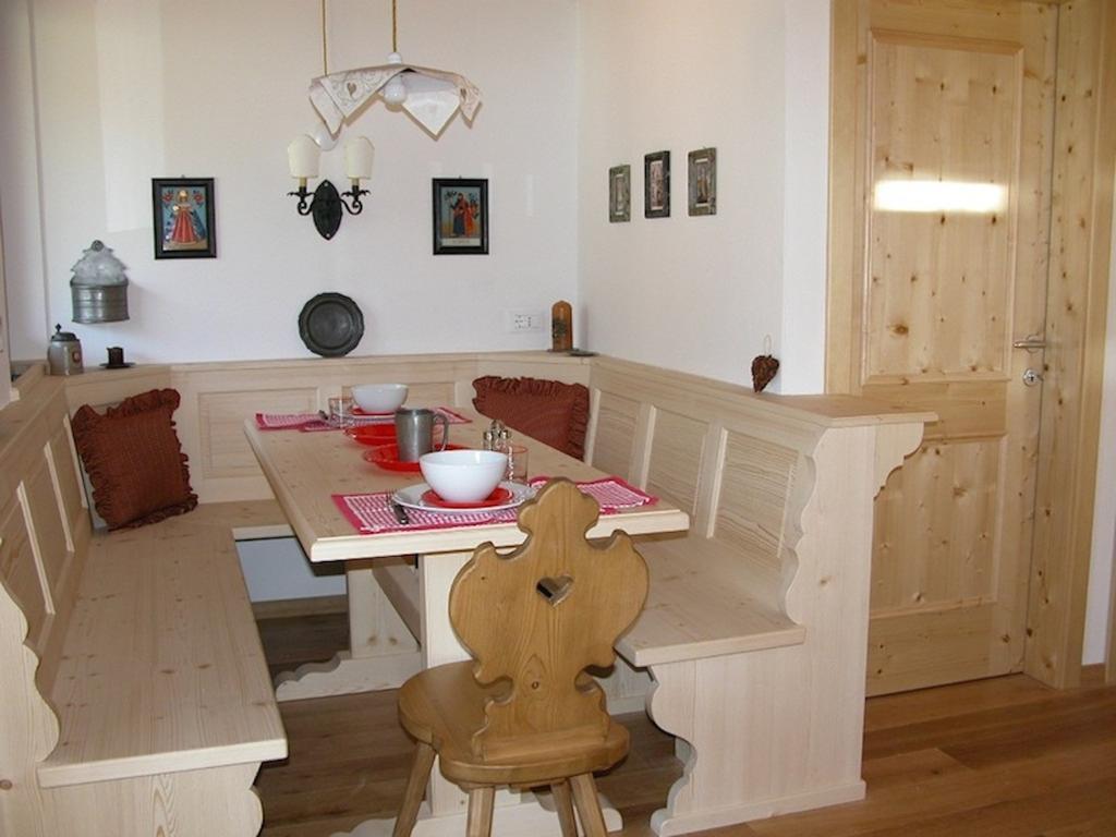 Mansarda Dolomiti Apartman Rasun di Sopra Szoba fotó