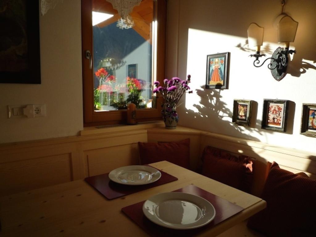 Mansarda Dolomiti Apartman Rasun di Sopra Szoba fotó