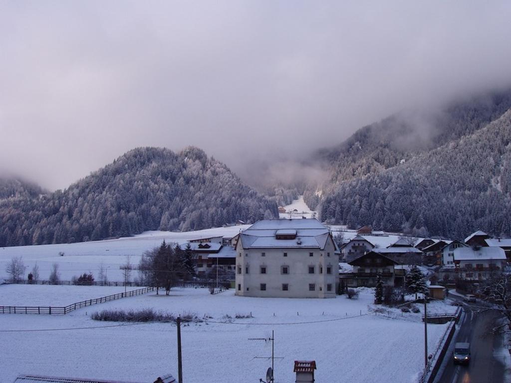 Mansarda Dolomiti Apartman Rasun di Sopra Szoba fotó