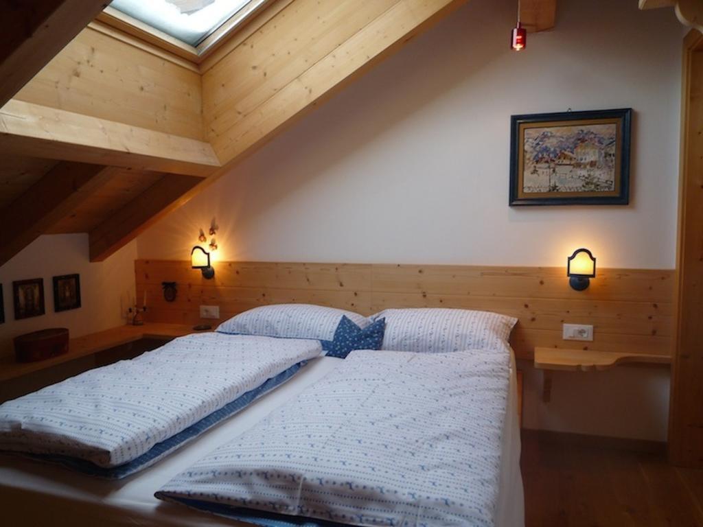 Mansarda Dolomiti Apartman Rasun di Sopra Szoba fotó
